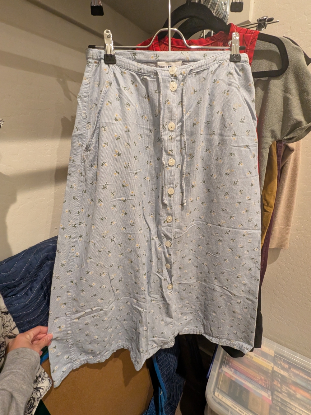 Vintage White Stag Light Blue Floral Button-Front Midi Skirt